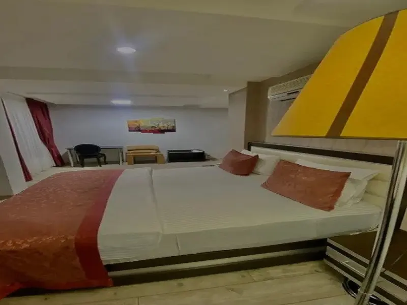 Azze Palace 8