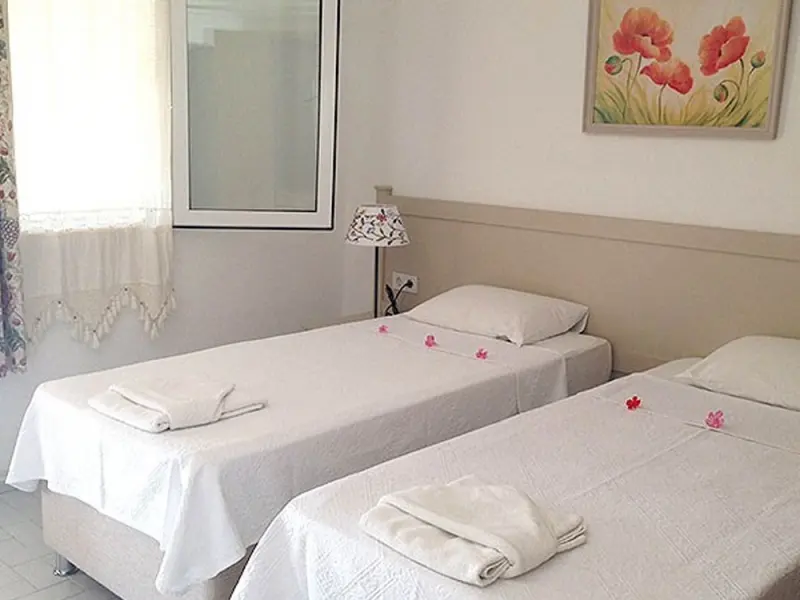 Mandalya Küçük Otel 4