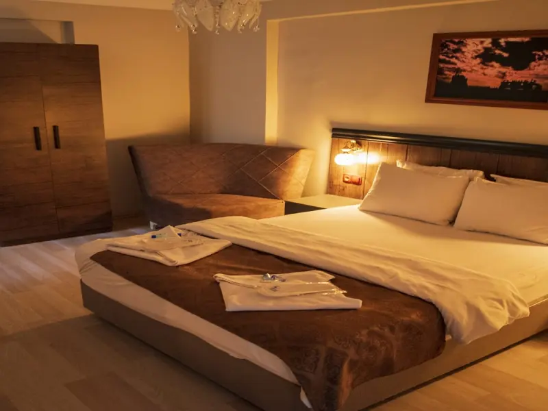Comfort Suite Hotel 17
