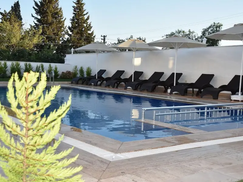 Laden Hotel 11