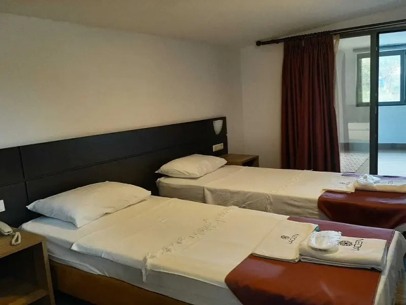 Laden Hotel 23