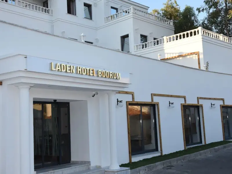 Laden Hotel 25