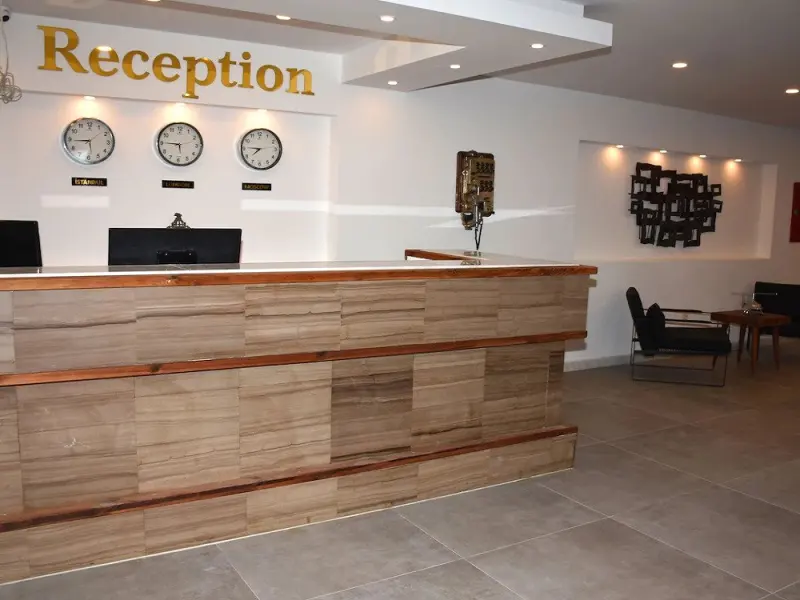 Laden Hotel 35