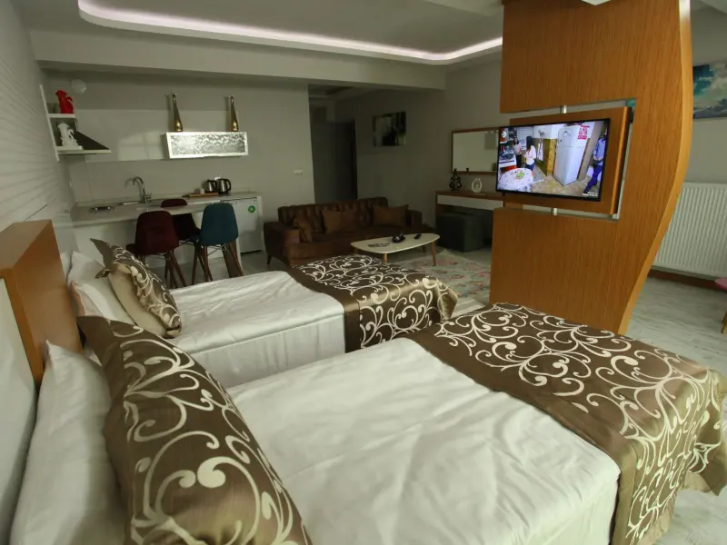 The City Walls Suit Otel 7
