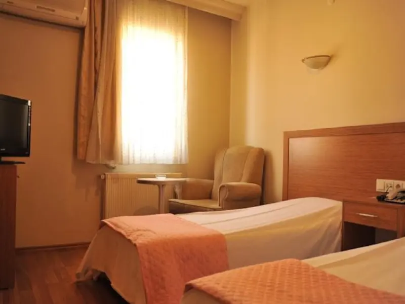 Serenti Otel 18