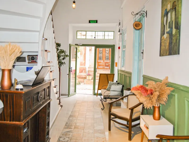 La Luna Otel Cunda 19