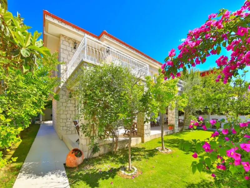 Alacati Sorf Hotel 1