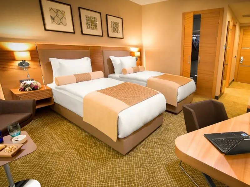 Mia City Hotel 12