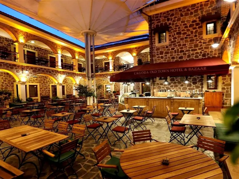 L'Agora Old Town Hotel 11