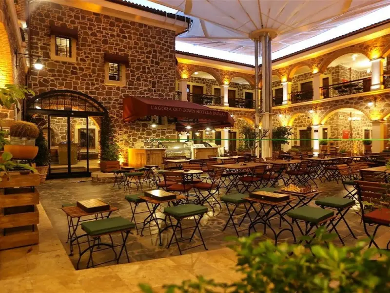 L'Agora Old Town Hotel 4