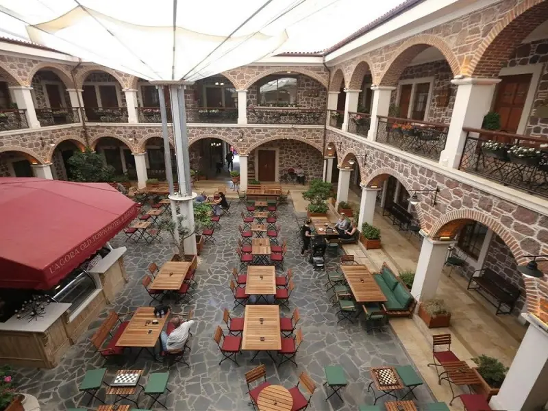 L'Agora Old Town Hotel 5