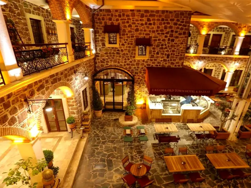 L'Agora Old Town Hotel 8