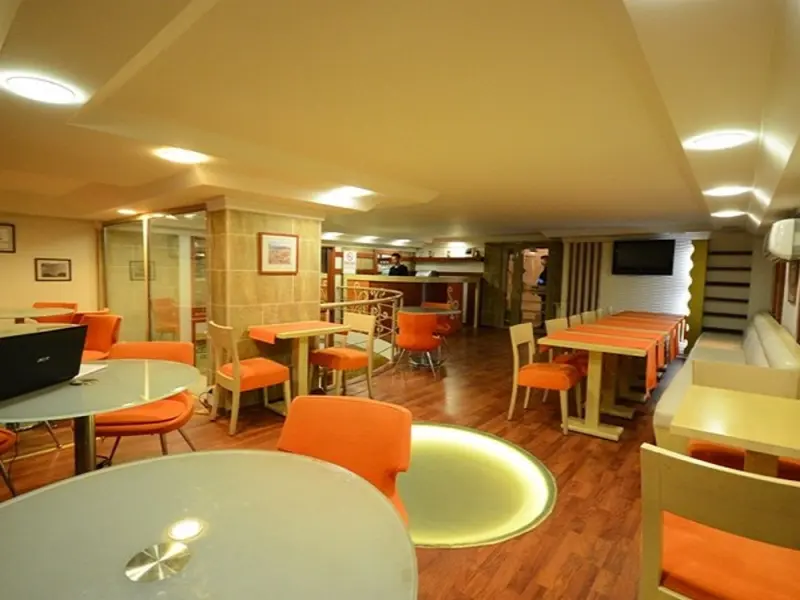Anzac Hotel 14
