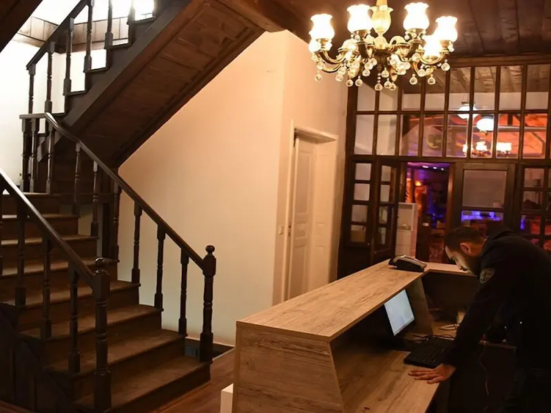 Ruby Otel 6