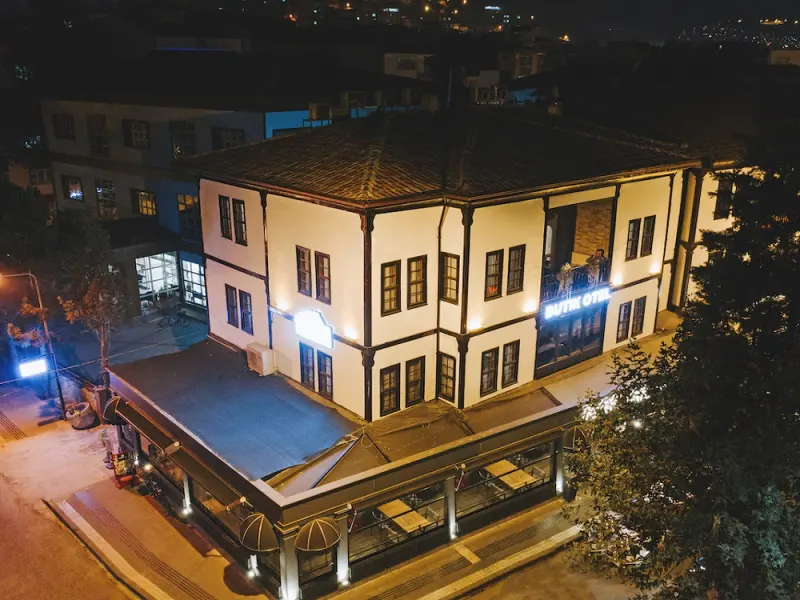 Mor Salkım Konağı 14