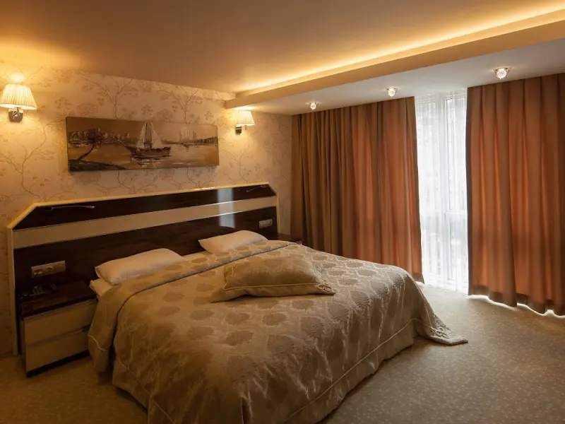 Armin Otel 17