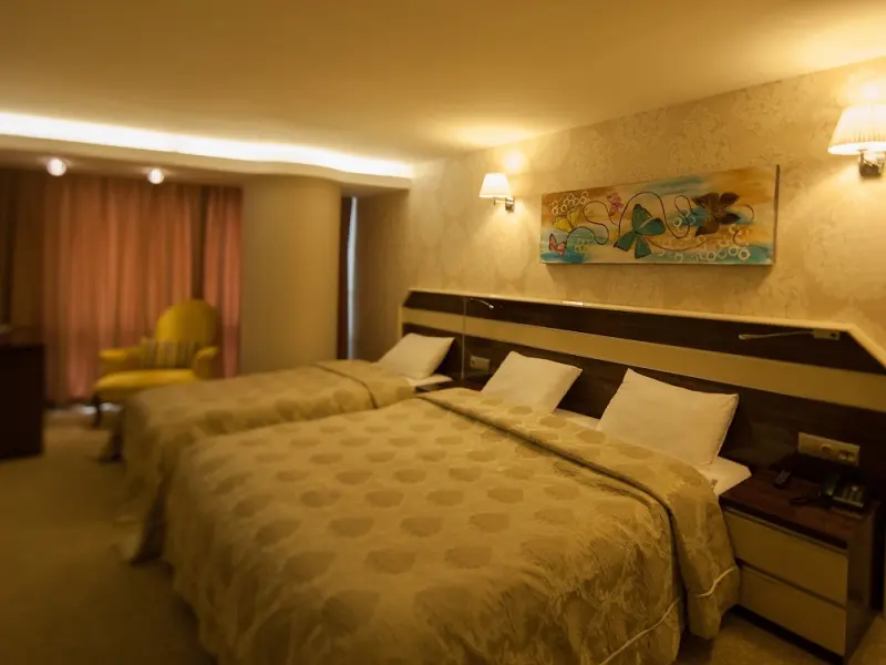 Armin Otel 21