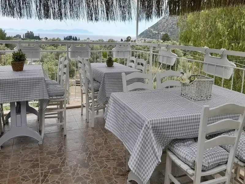 Gölge Pansiyon 1