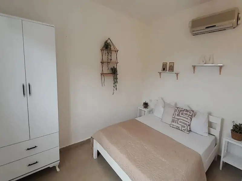 Gölge Pansiyon 12