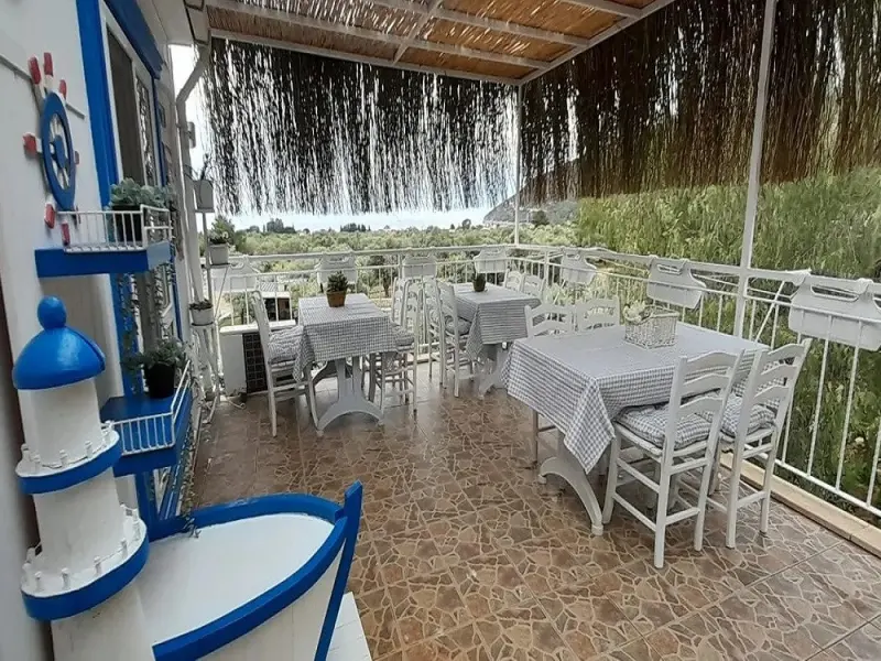 Gölge Pansiyon 14