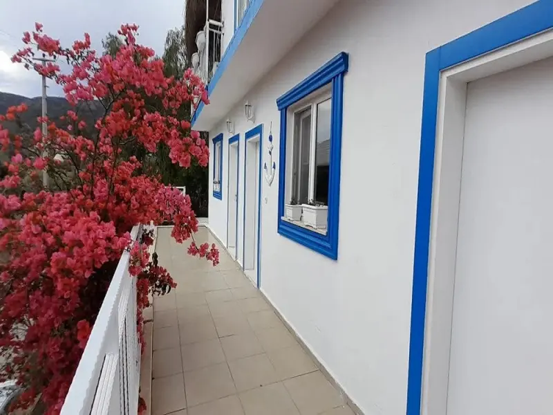 Gölge Pansiyon 6