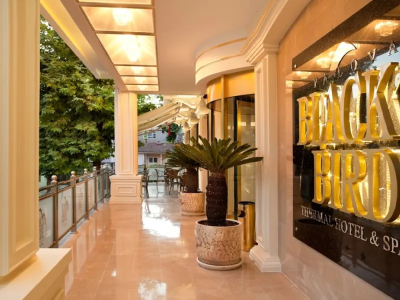 Black Bird Thermal Hotel 2
