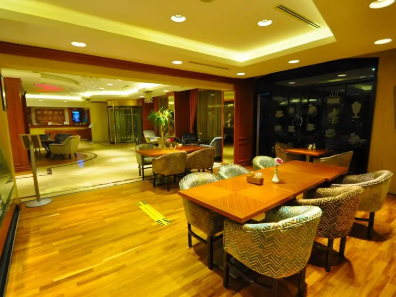 Black Bird Thermal Hotel 3