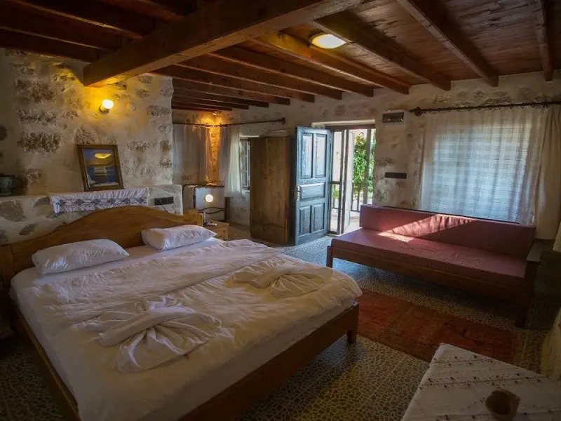 Ankh Pension 16