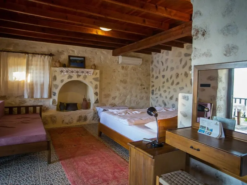 Ankh Pension 27