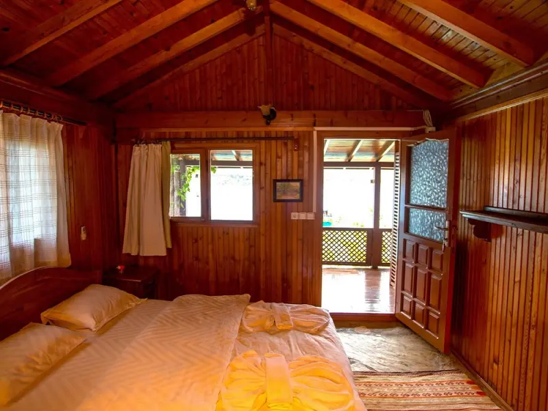 Ankh Pension 32