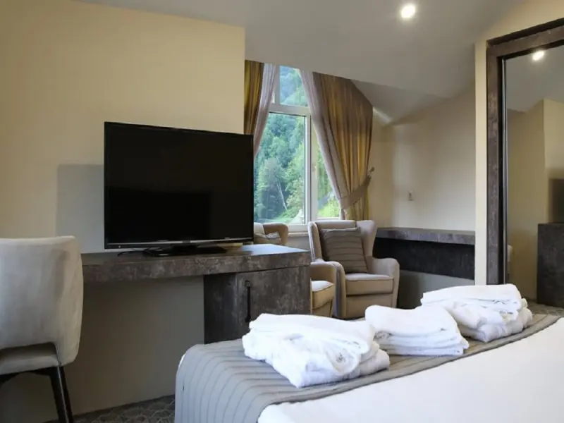 Oylat Güven Otel 12