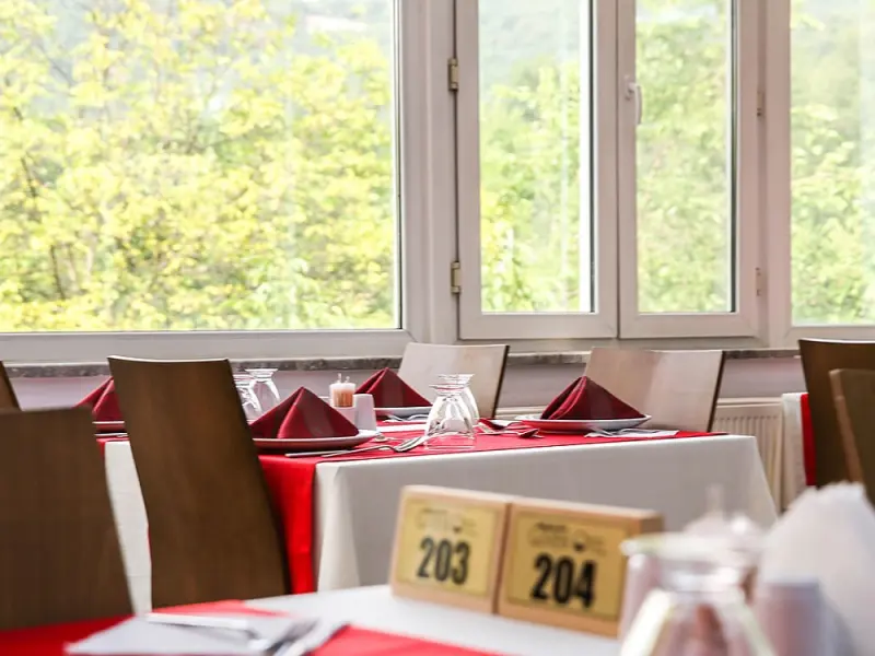 Oylat Güven Otel 17