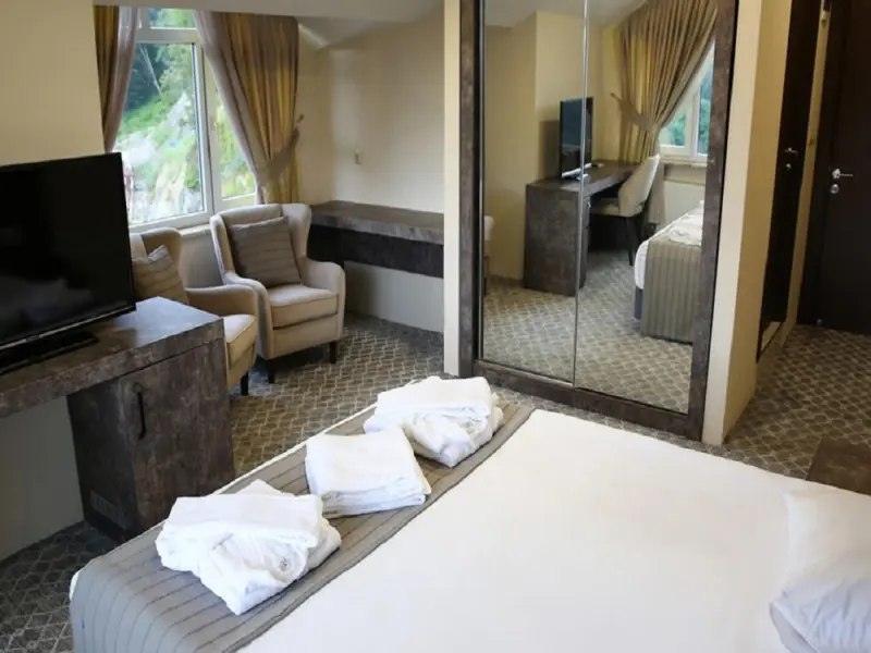 Oylat Güven Otel 21