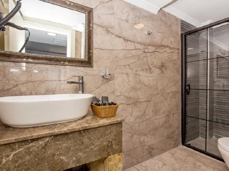 The Lea Hotel 18