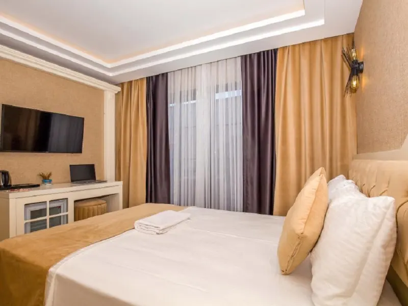 The Lea Hotel 9