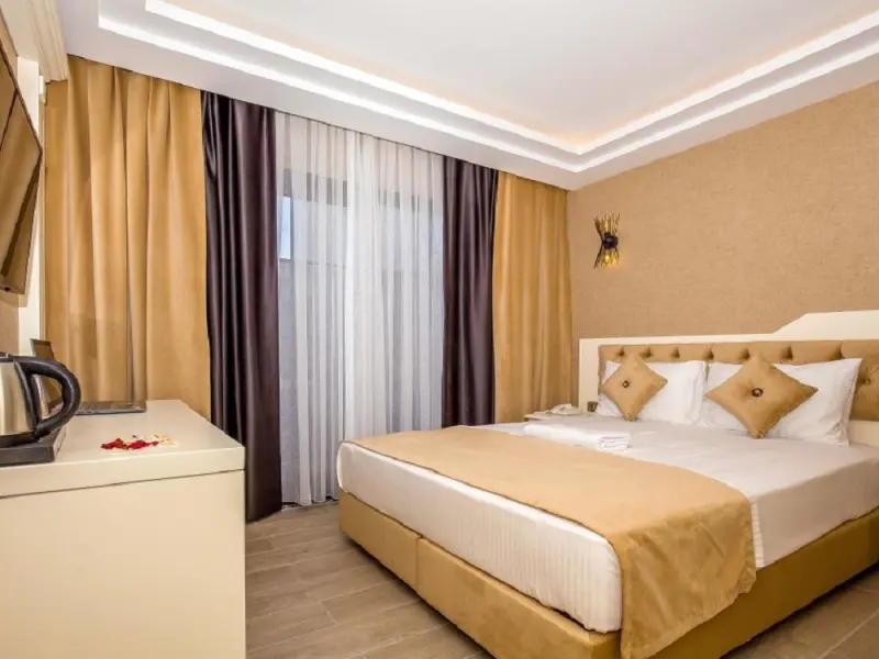 The Lea Hotel 10