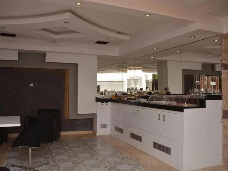 Best Smyrna Otel Kusadasi 10