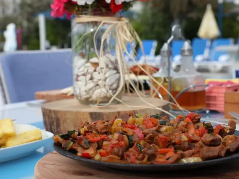 Mavi Pansiyon Restaurant 19