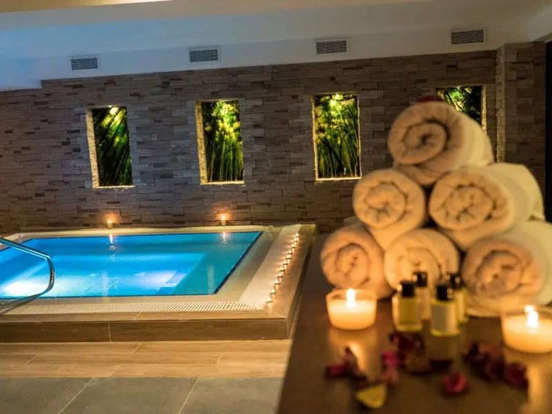 Mirart Boutique Hotel 2