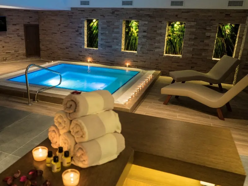 Mirart Boutique Hotel 3