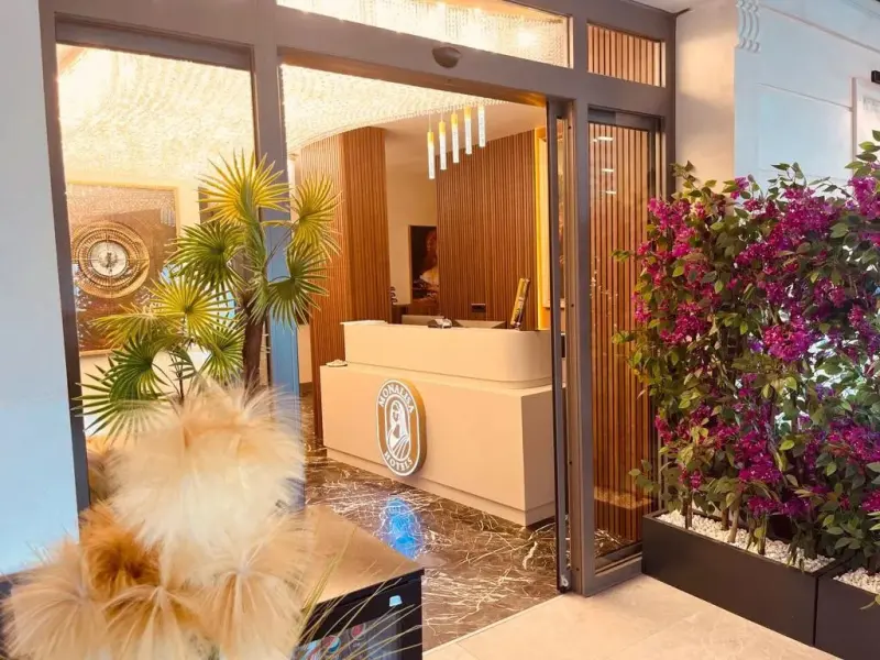 Monalisa Hotels 35