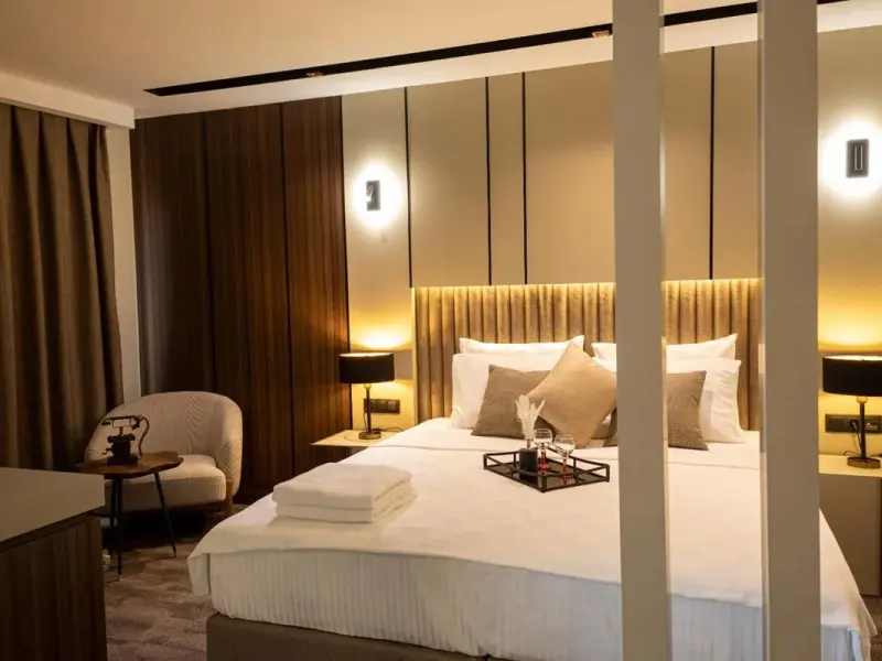 Monalisa Hotels 10