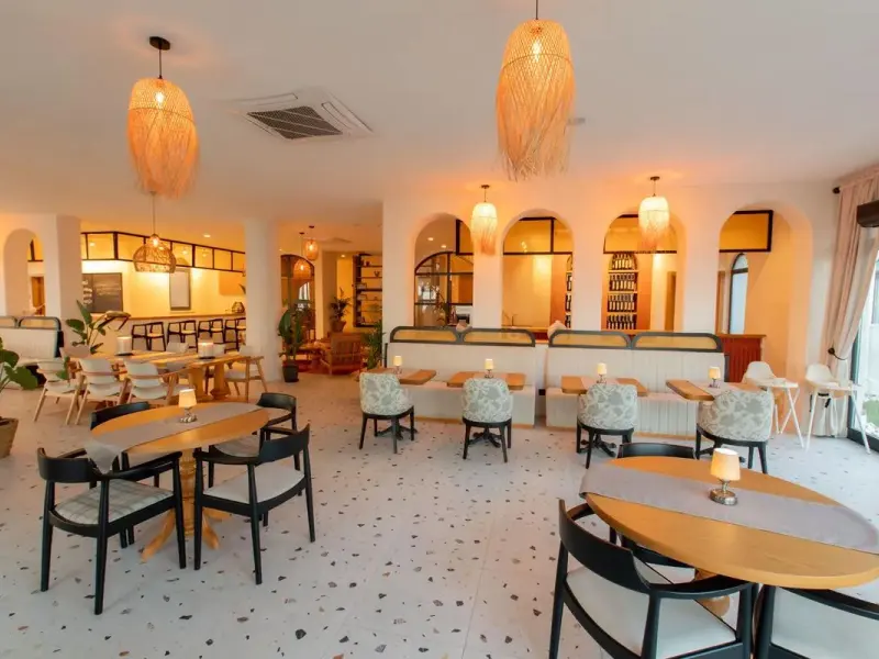 Elysium Garden Hotel 24