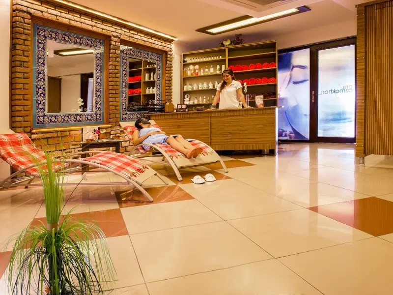 Hotel Azmakhan 6