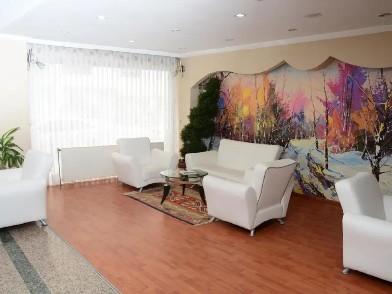Grand Hotel Uzcan 16