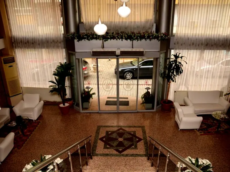 Grand Hotel Uzcan 4