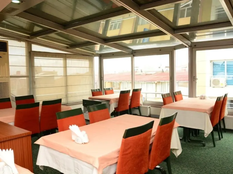 Grand Hotel Uzcan 10