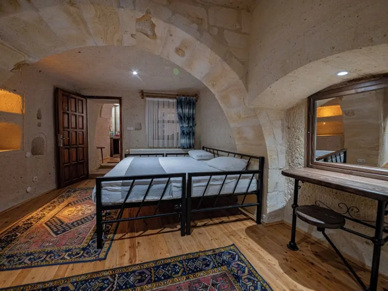 Farmer Cave House 16
