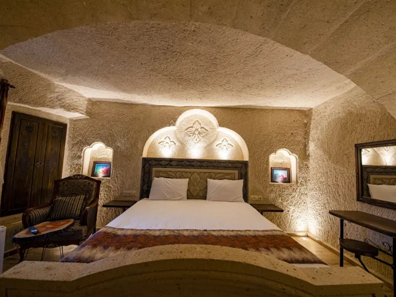 Farmer Cave House 20