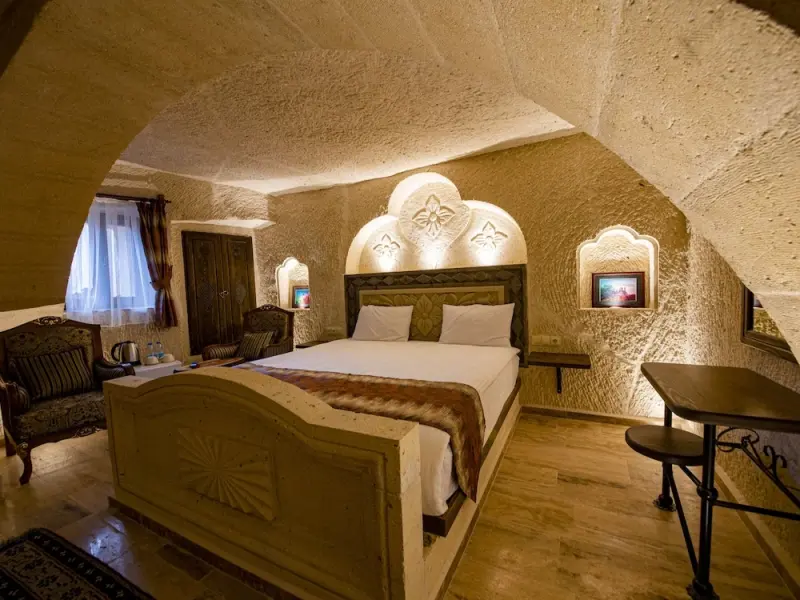Farmer Cave House 28